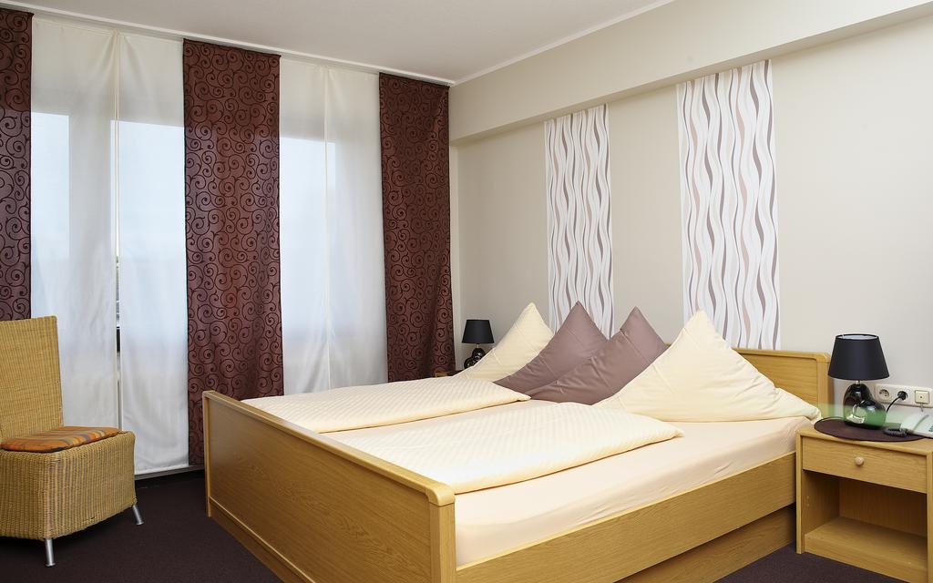 Hotel Rosenflora Nideggen Dış mekan fotoğraf