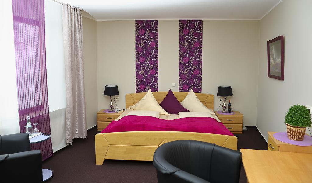 Hotel Rosenflora Nideggen Dış mekan fotoğraf